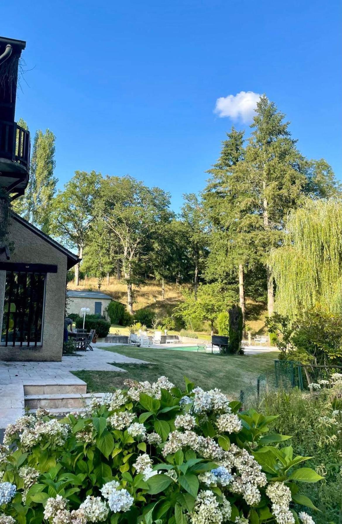 La Petite Vernoelle Premilhat Bagian luar foto